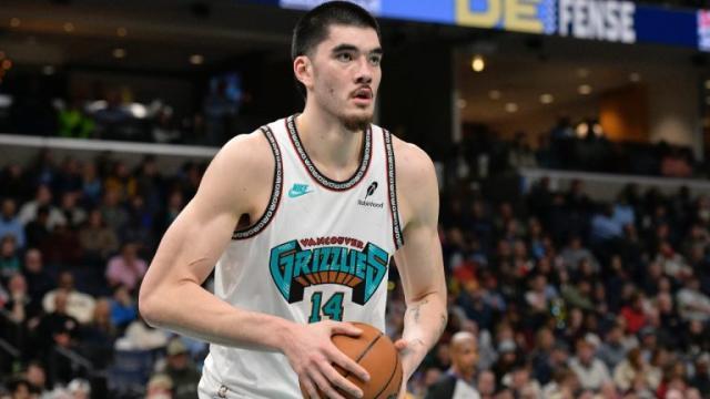 1749350322139033764.jpg Zach-Edey-768x432.jpg