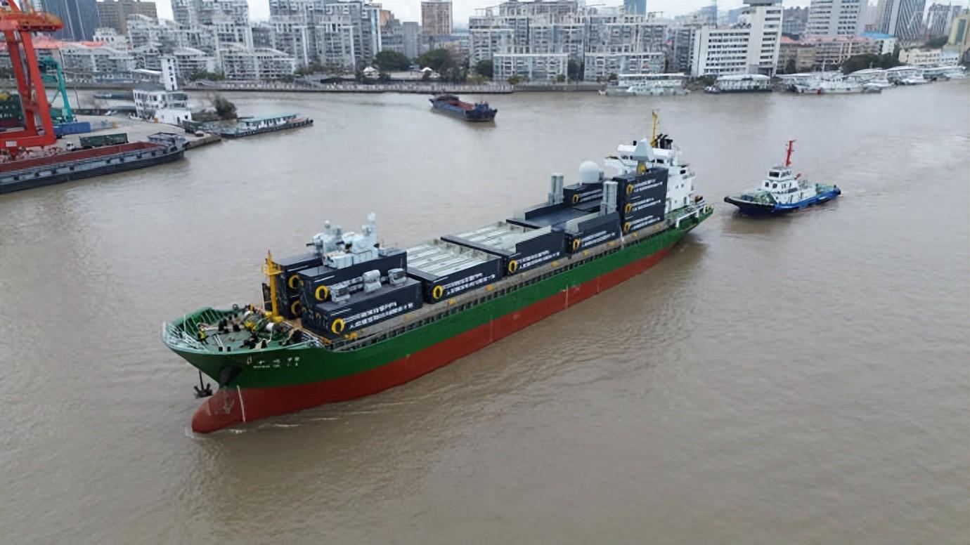 开云-集装箱船式辅助巡洋舰开始海试，舰载武装已恢复早期60单元垂发版