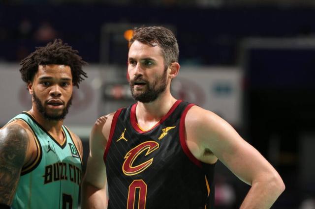 开云体育官网-拉夫再为情绪失控道歉：我愿效力骑士直至生命结束