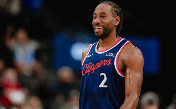 开云体育-战神卡，伦纳德出场32分钟&amp;amp;20中15爆砍45分5板5助，正负值+41