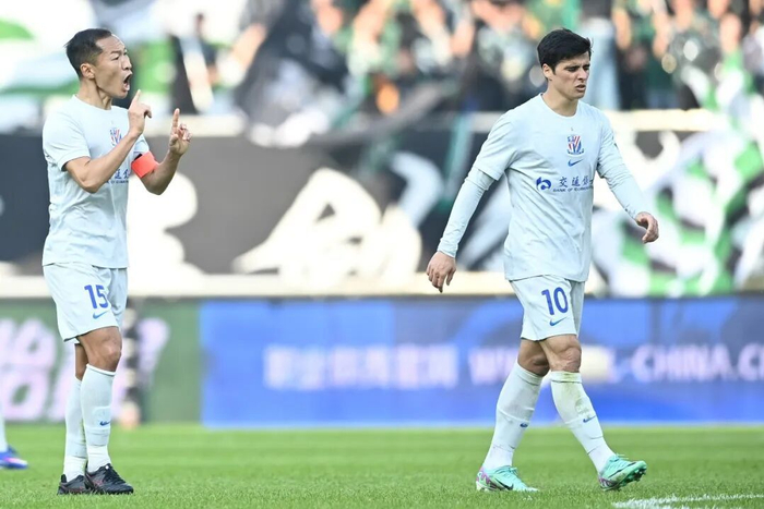 开云-接连损兵折将！残阵申花北上工体，押宝新中场组合|上海申花|浙江队|斯卢茨基|李可|上海申花足球俱乐部_新浪体育_新浪新闻