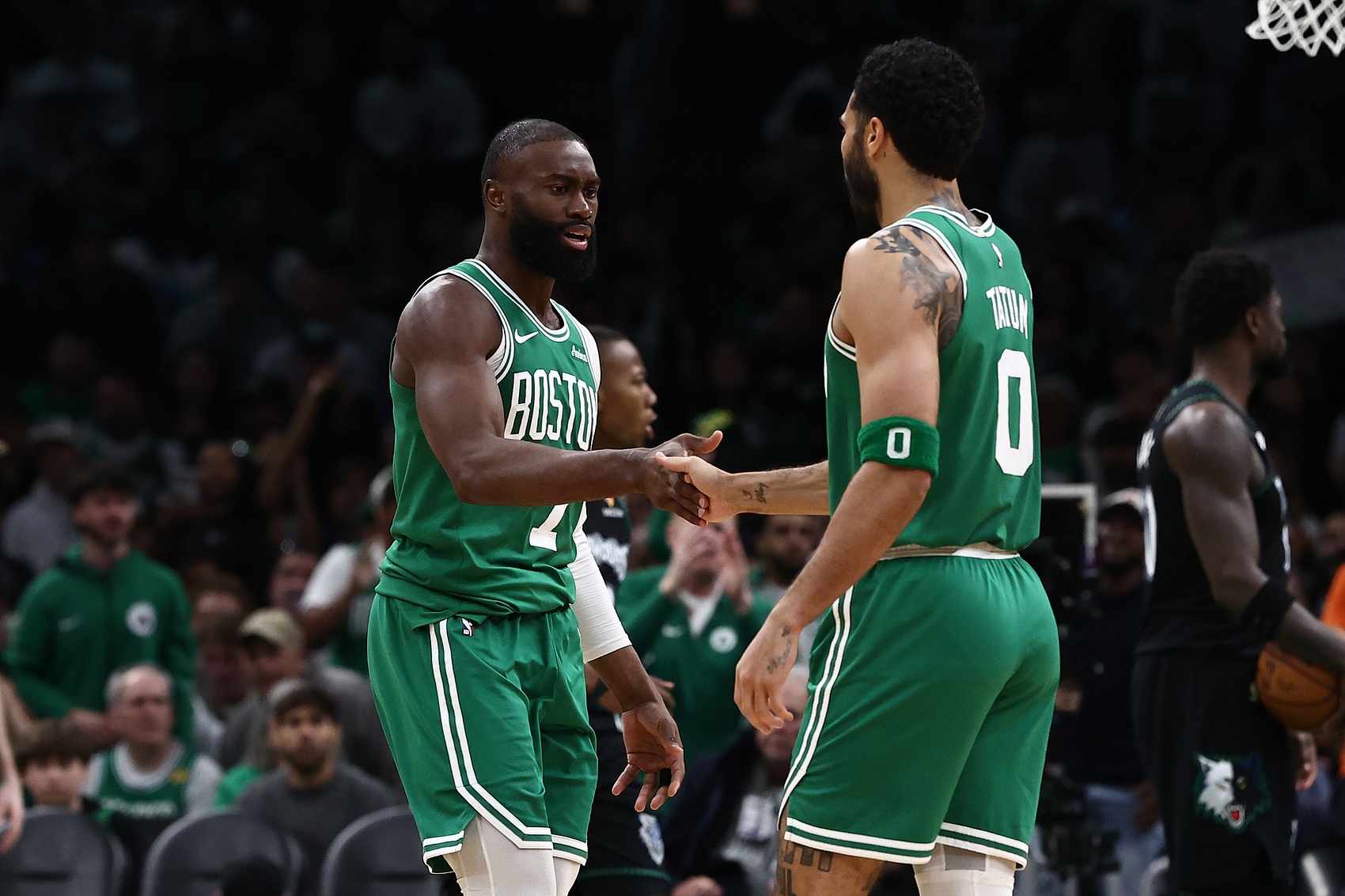 开云体育-相得益彰！布朗和塔图姆一起出战时场均28分 五次30+两次40+